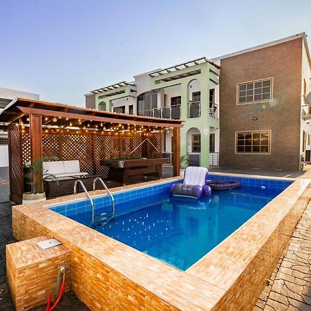 Cloud9 Apartments Άκρα Εξωτερικό φωτογραφία