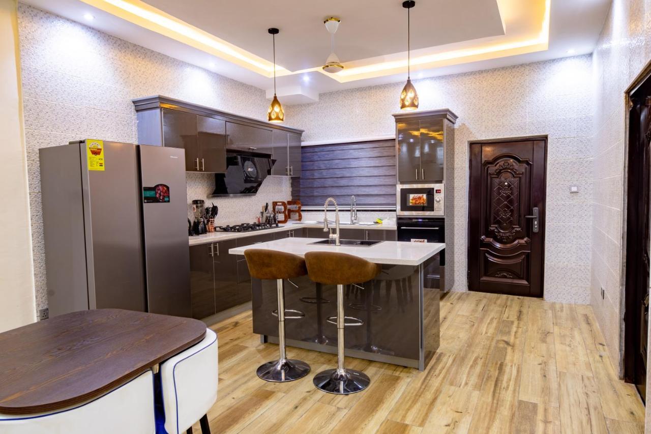 Cloud9 Apartments Άκρα Εξωτερικό φωτογραφία